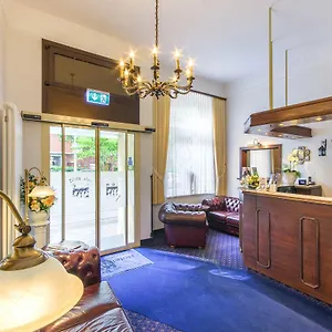 Weber Hotel